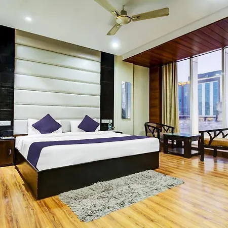 Hotel The Diamond 2 Min From Zirakpur Bus Stand-2